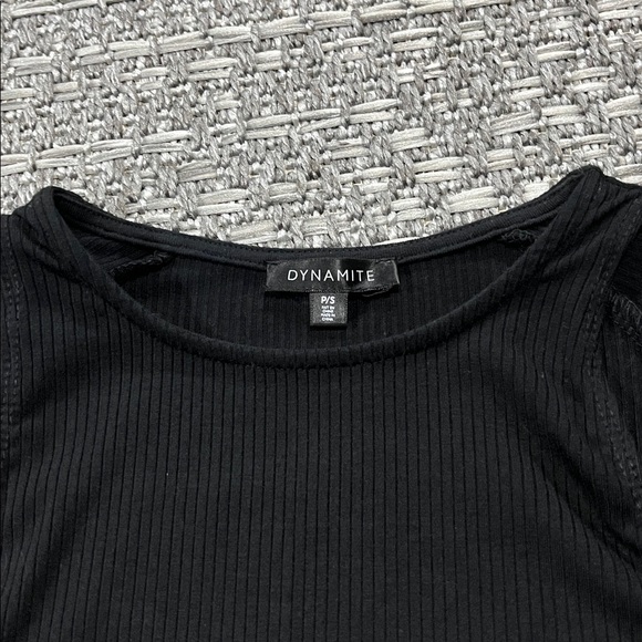 Dynamite | Long Sleeved Ribbed Open Shoulder Crop Top - Picture 4 of 8